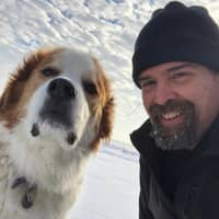 Sitter Profile Image: jonathan & Ashleigh d.