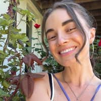 Sitter Profile Image: Aurelia J.