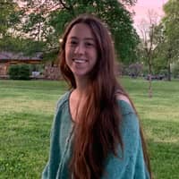 Sitter Profile Image: Olivia O.