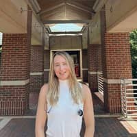 Sitter Profile Image: Hannah D.