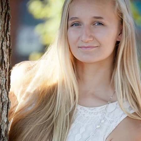 Sitter Profile Image: Alexandra L.