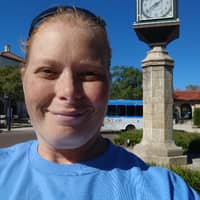 Sitter Profile Image: Laura S.