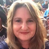 Sitter Profile Image: Angela R.