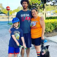 Sitter Profile Image: Leslie F.