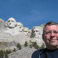 Sitter Profile Image: Larry M.