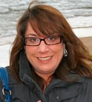 Sitter Profile Image: Cheryl W.