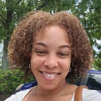 Sitter Profile Image: Shayna W.