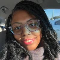 Sitter Profile Image: Amy J.