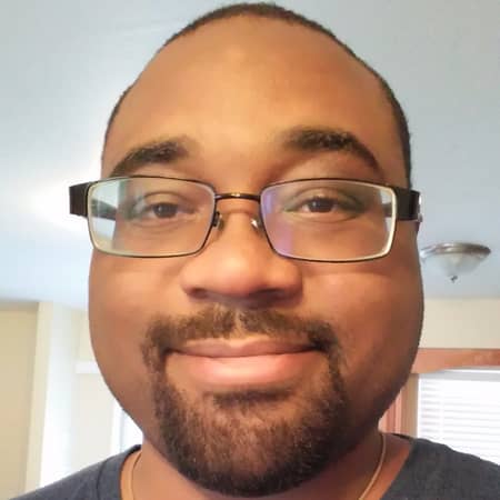 Sitter Profile Image: Shawn W.