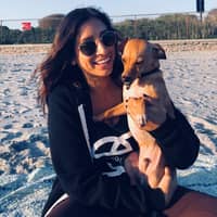 Sitter Profile Image: Lindsey C.