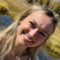 Sitter Profile Image: Mackenzie K.