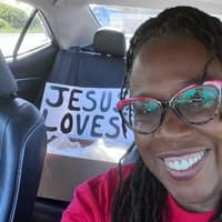 Sitter Profile Image: Dee R.