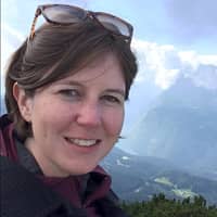 Sitter Profile Image: Laura B.