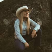 Sitter Profile Image: Savannah M.