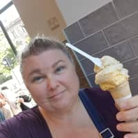 Sitter Profile Image: Amanda H.