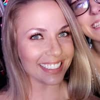 Sitter Profile Image: Holly J.