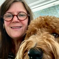 Sitter Profile Image: Laura M.