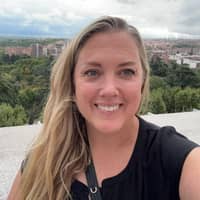 Sitter Profile Image: Lauren M.