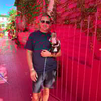 Sitter Profile Image: Jd Y.