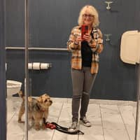 Sitter Profile Image: April M.