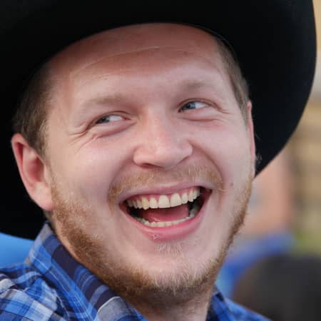 Sitter Profile Image: Dan W.