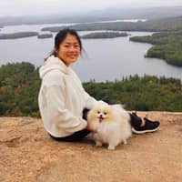 Sitter Profile Image: Min Z.