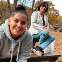 Sitter Profile Image: Polyana G.