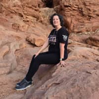 Sitter Profile Image: Lisa R.