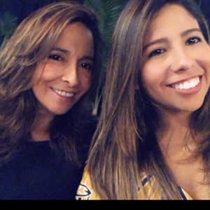 Paula & Juana L.