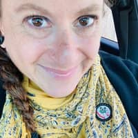 Sitter Profile Image: MICHELLE B.