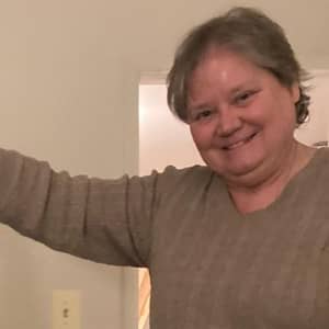 Sitter Profile Image: Julie D.