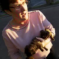 Sitter Profile Image: Linda V.