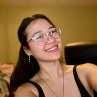 Sitter Profile Image: Song D.