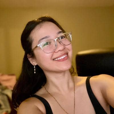 Sitter Profile Image: Song D.