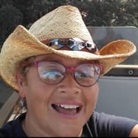 Sitter Profile Image: Myrna S.