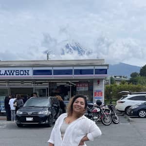 Sitter Profile Image: Danielle W.