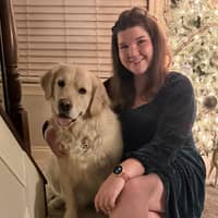 Sitter Profile Image: Angela W.