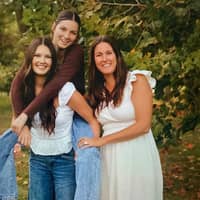 Sitter Profile Image: Alicia P.