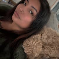 Sitter Profile Image: Laura M.