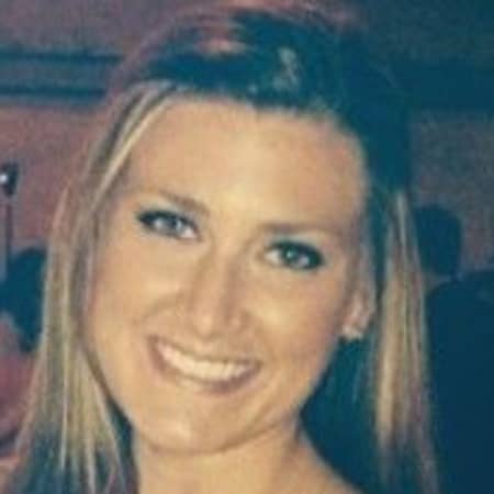 Sitter Profile Image: Laura E.