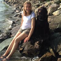 Sitter Profile Image: Eva D.