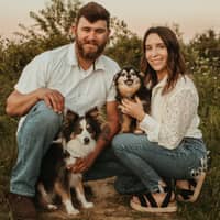 Sitter Profile Image: Linsie M.