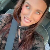 Sitter Profile Image: Ariel H.