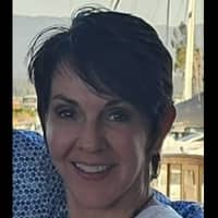 Sitter Profile Image: Laura Y.