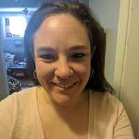 Sitter Profile Image: Suzanne J.