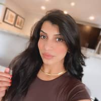 Sitter Profile Image: Sumaira S.