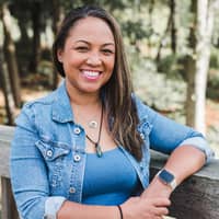 Sitter Profile Image: Robin D.