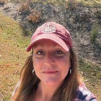 Sitter Profile Image: Laura H.