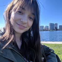 Sitter Profile Image: Miranda S.