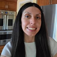 Sitter Profile Image: Stephanie Q.